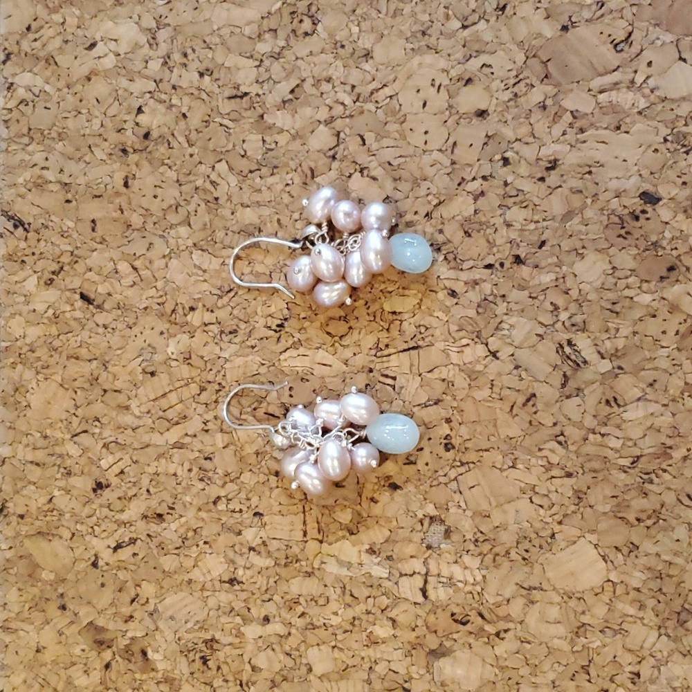 Pearl drop earrings